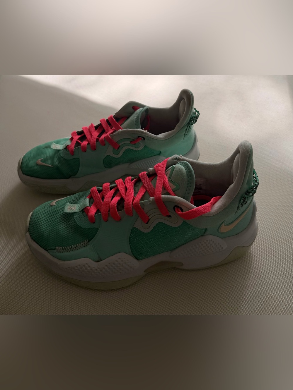 Nike Mint Green Sneakers with Hot Pink Laces
